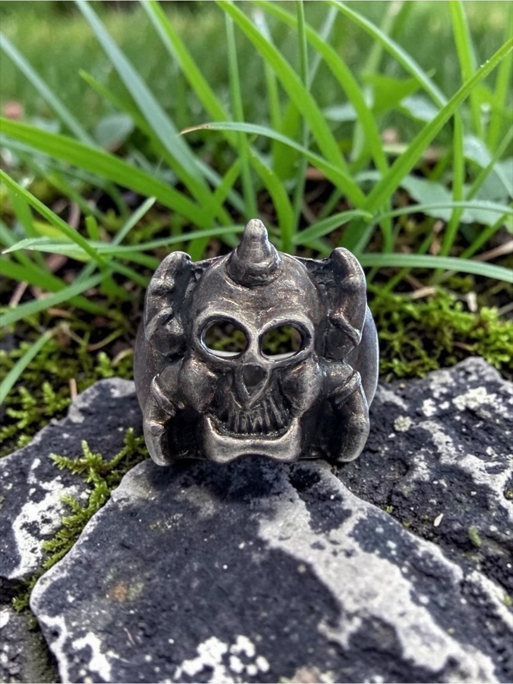 Sterling‎ Silver Men's Gothic Skull Horn Ring - Black Silver Finish